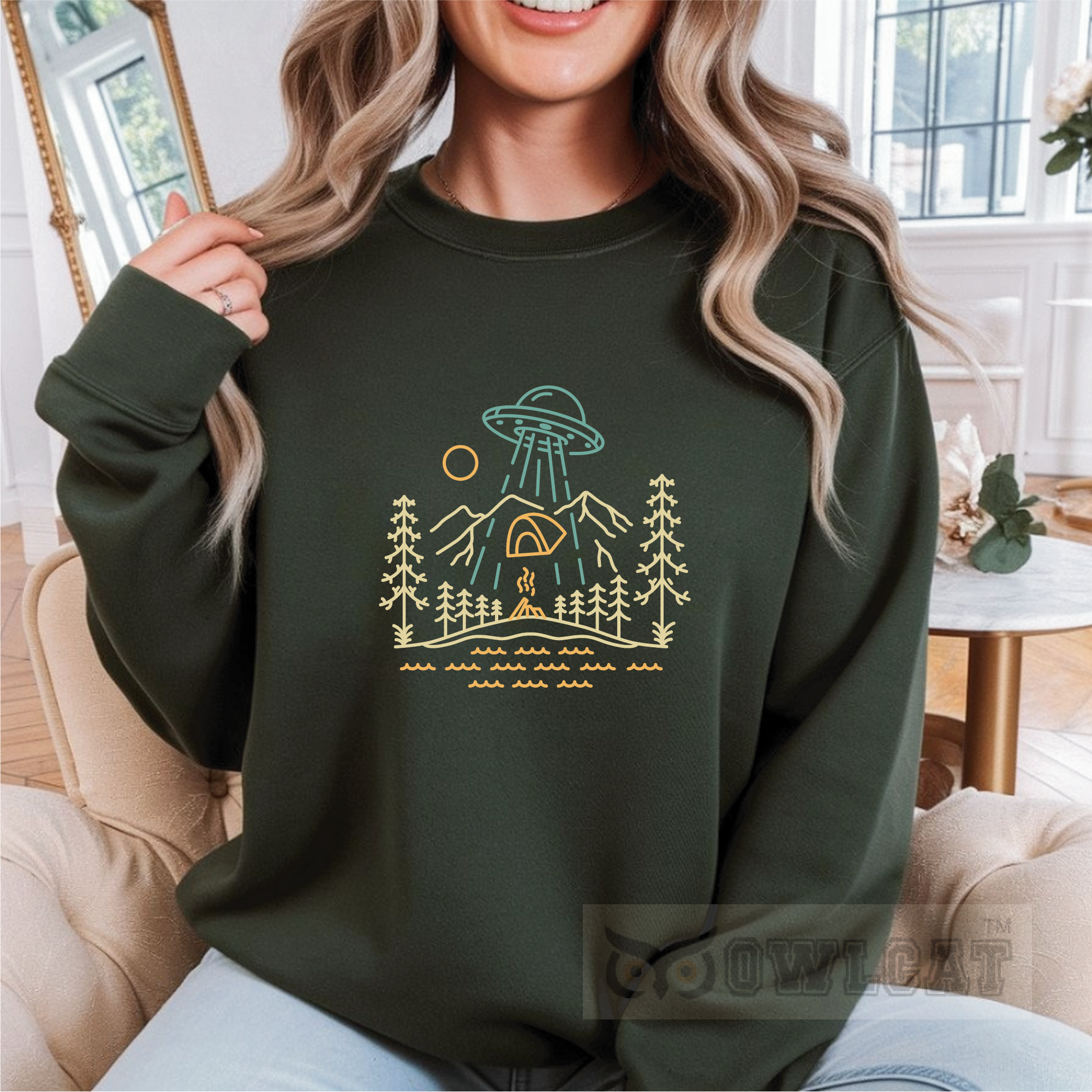 Unisex Crew-neck Sweatshirt vintage (Made in US)